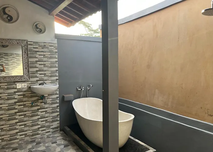 Nano Ari House *